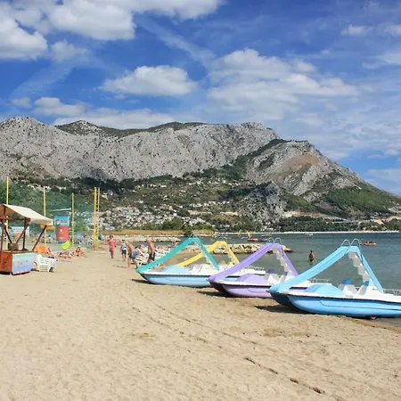 With A Parking Space - 10362 Apartment Omiš