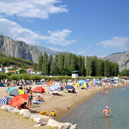 Apartment With A Parking Space - 10362 Omiš